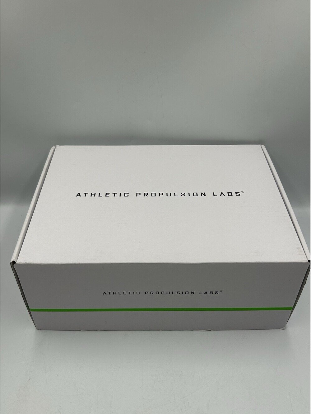 New In Box APL Streamline in Marigold Women’s Sneakers in Size 7 Running Shoes - Picture 7 of 7